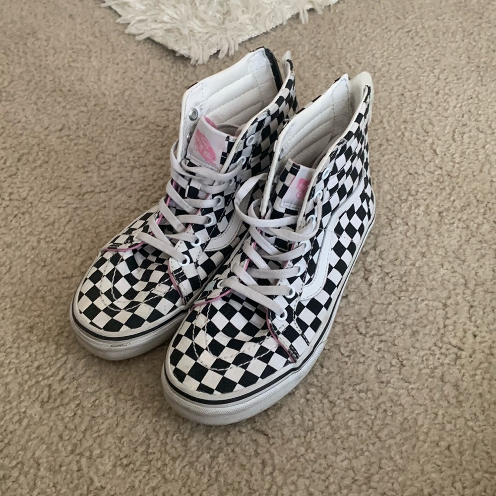Checkered converses with zipper in back size 4